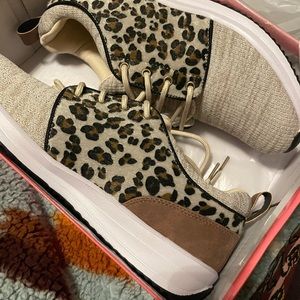 NEW in Box Marley Lilly Leopard Accent Shoes